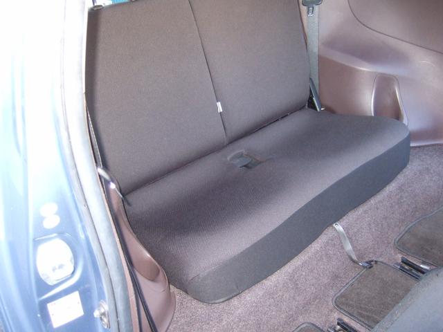 ｉＱ １００Ｇ　禁煙車　スマートキー　オートエアコン　走行４８５３５キロ　セラミック系コーティング済（14枚目）