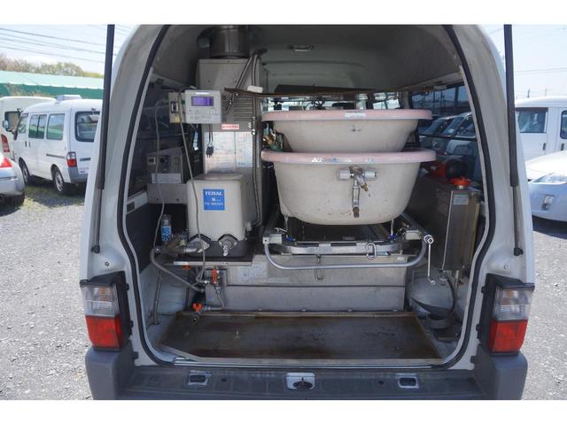 ボンゴバン 　訪問入浴車　デベロ製入浴車　分割浴槽　テラル４０２型ポンプ　炭酸装置　５人乗車　福祉車　移動入浴車　介護（17枚目）