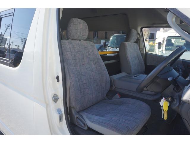ハイエースコミューター ウェルキャブ　Ｂタイプ　車椅子移動車２台　バッテリー新品　左電動パワースライド　車椅子固定装置２基　ストレッチャー固定バー　座席８人　計１０人乗車　コーナーセンサー（16枚目）