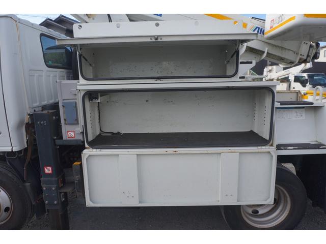 エルフトラック 高所作業車 アイチ製SH11A ジャッキ自動セット ブーム自動格納 架装部1893時間 走行6.9万キロ ETC ナビ TV ジョイスティック 左荷箱 走行6.3万キロ バックカメラ(34枚目)