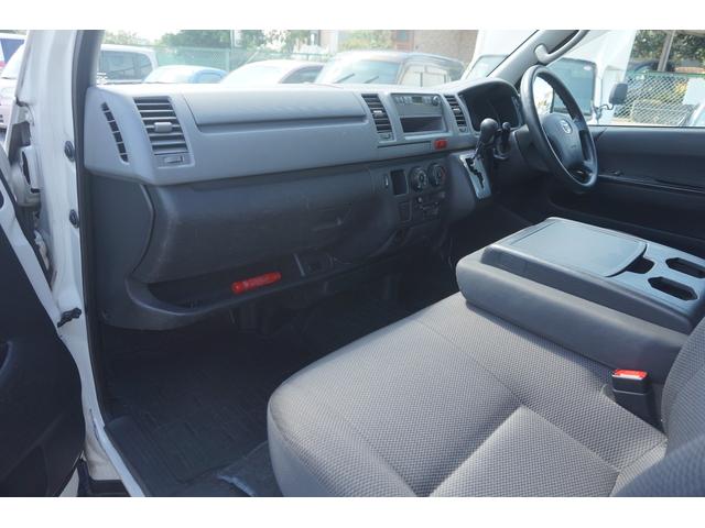 ハイエースバン ウェルキャブ 車椅子移動車 Bタイプ 車椅子固定2台 福祉車両 リアリフト 10人乗車 走行10.2万キロ タイミングチェーン キーレス ガソリン(13枚目)