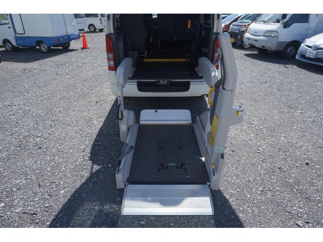 ハイエースバン ウェルキャブ 車椅子移動車 Bタイプ 車椅子固定2台 福祉車両 リアリフト 10人乗車 走行10.2万キロ タイミングチェーン キーレス ガソリン(17枚目)