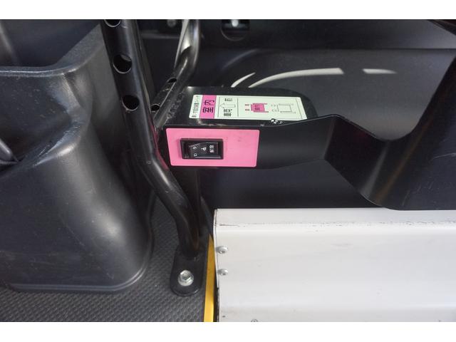 ハイエースバン ウェルキャブ 車椅子移動車 Bタイプ 車椅子固定2台 福祉車両 リアリフト 10人乗車 走行10.2万キロ タイミングチェーン キーレス ガソリン(23枚目)