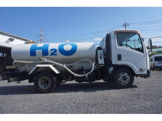 エルフトラック 散水車 4000L 前圧力後重力散水 走行2.6万キロ 6速MT 極東製LH04-302R 車両総重量7.295キロ 準中型免許(7枚目)