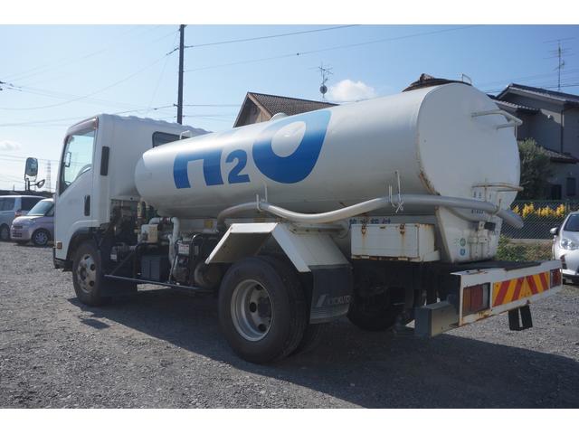 エルフトラック 散水車 4000L 前圧力後重力散水 走行2.6万キロ 6速MT 極東製LH04-302R 車両総重量7.295キロ 準中型免許(8枚目)