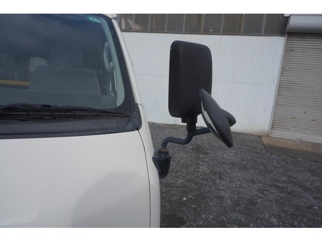 レジアスエースコミューター ウェルキャブ　車椅子固定装置　Ｄタイプ　車椅子４台積み　リアリフト　ディーゼル車　９人乗車　走行７．３万キロ　ＮＯＸＰＭ適合　軽油（38枚目）