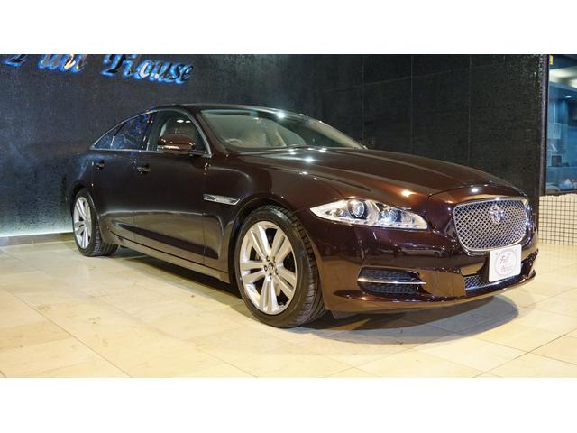 XJ ラグジュアリー ワンオーナー(3枚目)