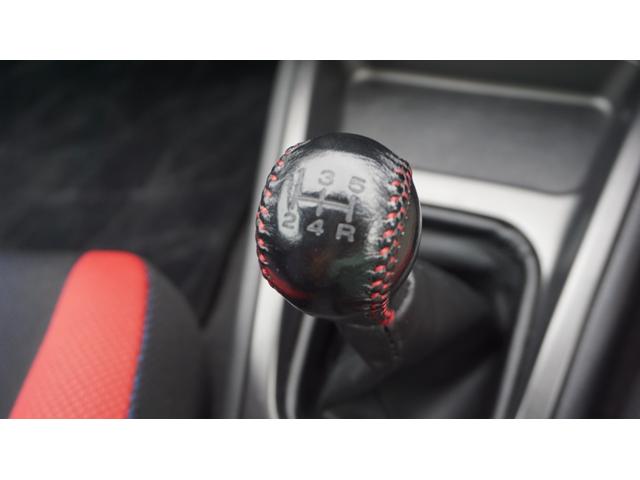 インプレッサ ＷＲＸ　ＳＴｉバージョンＶＩ　ワンオーナー　純正オーディオ　純正エアロ　ＳＴｉマフラー　タワーバー　純正ＭＯＭＯステ　ドアバイザー　Ｒスポ　ターボタイマ　ブースト計　ケンウッドウーハー（34枚目）