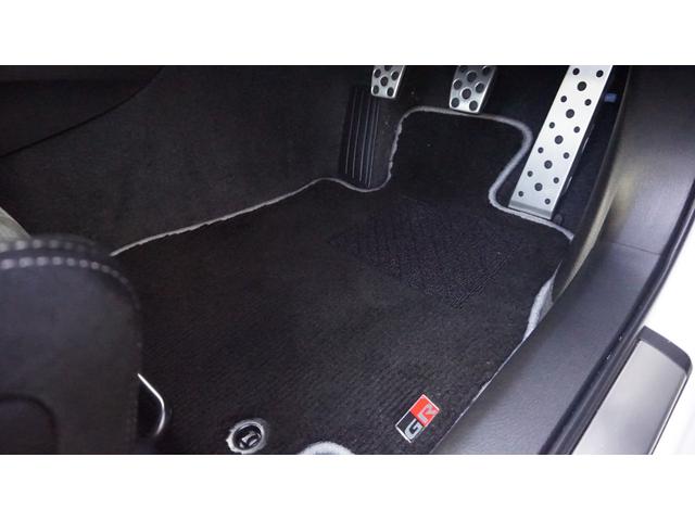 マークＸ ＧＲＭＮ　ワンオーナー　ケンウッドナビ　フルセグ　バックカメラ　ドラレコ前後　カーボンルーフ　寒冷地仕様（28枚目）