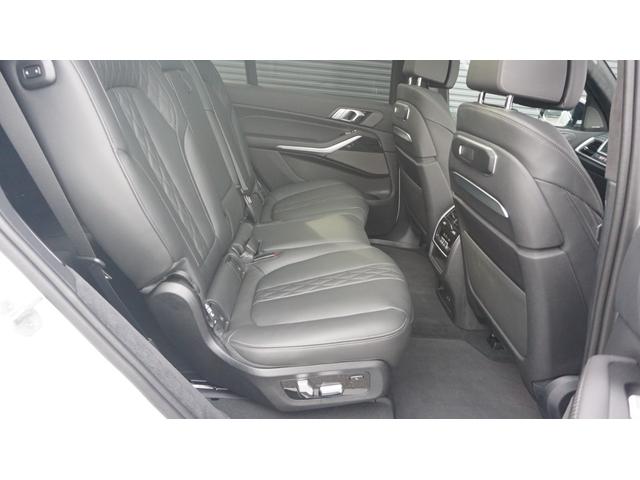 Ｘ７ ｘＤｒｉｖｅ　４０ｄ　Ｍスポーツ　フルセグ　３６０カメラ　クロレザー　エア＆シートヒーター　ステアヒーター　マッサージ付　温冷カップフォルダ　純正ドラレコ前後　ＰＤＣ　ＢＳＭ　レーンキープ　アンビエント　エアサス　ワイヤレスチャージ（24枚目）