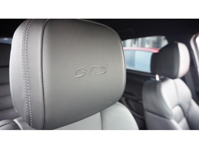 マカン マカンＧＴＳ　スポーツクロノ　純正ナビ　３６０カメラ　エントリードライブ　プライバシーガラス　クロレザー　シートヒーター　レーンアシスト　カラークレスト　パークアシスト　スポーツエグゾースト　ＲＳスパイダー２０ＡＷ（48枚目）