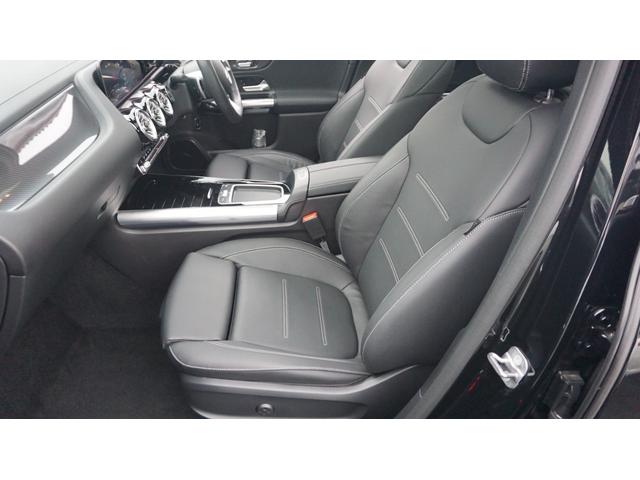 ＧＬＡクラス ＧＬＡ２００ｄ　４Ｍ　　ＡＭＧレザエクスクルーシブＰ　レザーＥＸＣ　フルセグ　３６０カメラ　クロレザー　シートヒーター　ＢＳＭ　パワーゲート　パークトロニック　ＨＵＤ　純正ドラレコ前後　ステア　レーン　ブレーキアシスト（25枚目）