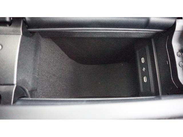 ＧＬＡクラス ＧＬＡ２００ｄ　４Ｍ　　ＡＭＧレザエクスクルーシブＰ　レザーＥＸＣ　フルセグ　３６０カメラ　クロレザー　シートヒーター　ＢＳＭ　パワーゲート　パークトロニック　ＨＵＤ　純正ドラレコ前後　ステア　レーン　ブレーキアシスト（42枚目）