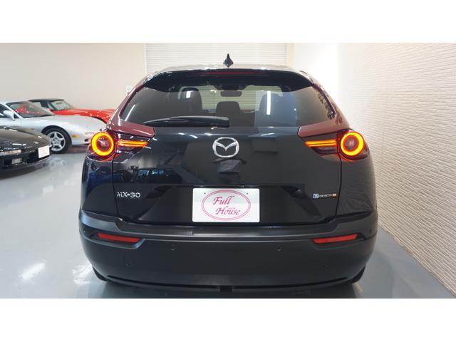 ＭＸ－３０ロータリーＥＶ エディションＲ　純正ナビ　フルセグ　３６０カメラ　ＡＣ１５００Ｗ　ＢＯＳＥサウンド　パーキングセンサー　レーンキープ　スマートブレーキ　ＢＳＭ　ＥＴＣ　ＨＤＭＩ　ハーフレザー　シートヒーター　ステアヒーター（6枚目）