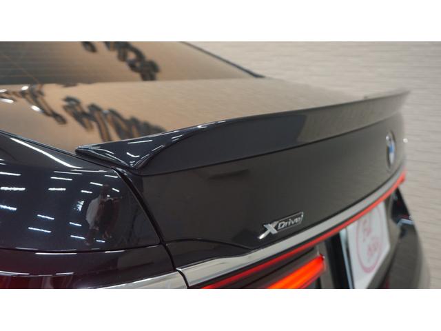 ７シリーズ ７４０ｄ　ｘＤｒｉｖｅ　Ｍスポーツ　純正ナビ　フルセグ　３６０カメラ　ハーマンカードン　ドラレコ前後　レザーシート　エア＆シートヒーター　パワートランク　ワイヤレスチャージ　ＨＵＤ　ＢＳＭ　レーンアシスト　ステアアシスト　ドアバイザー（16枚目）
