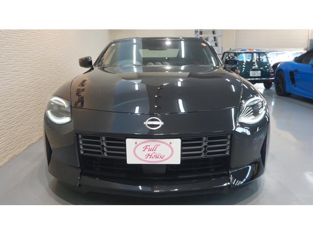 フェアレディＺ バージョンＳＴ　ワンオーナー　純正ナビ　フルセグ　バックカメラ　純正ドラレコ　ＢＯＳＥサウンド　ハーフレザー　シートヒーター　ＥＴＣ２．０　前後ソナー（4枚目）