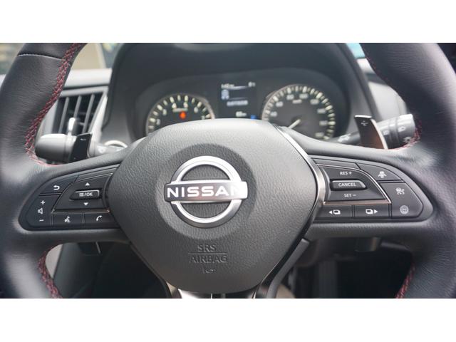 スカイライン ４００Ｒ　純正ナビ　フルセグ　３６０カメラ　ドラレコ前後　クリソナ　レーンアシスト　ＢＳＭ　クロレザー　シートヒーター　エマージェンシーブレーキ（33枚目）