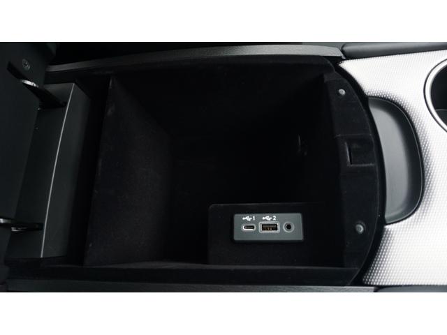 スカイライン ４００Ｒ　純正ナビ　フルセグ　３６０カメラ　ドラレコ前後　クリソナ　レーンアシスト　ＢＳＭ　クロレザー　シートヒーター　エマージェンシーブレーキ（43枚目）