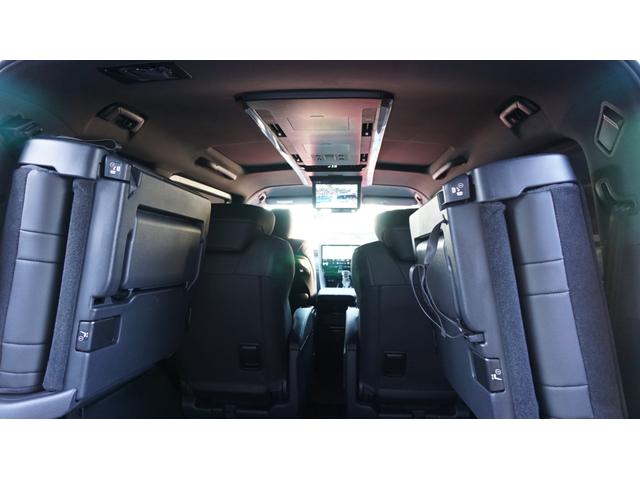 アルファードハイブリッド Ｚ　ＯＰモデリスタエアロ　フロントグリル　イルミルーフスポイラー　ＬＥＤスマートフットライン　マルチカラーインテリイルミ　シグネイチャーイルミ　後席ディスプレイ　ユニバーサルステップ　プレミアムサウンド（32枚目）