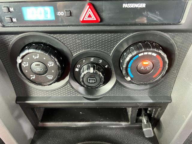 Ｇ　ＧＲｅｄｄｙマフラー　ＴＷＳ１８ｉｎ鍛造ＡＷ　ＨＫＳエキマニ　ＢＬＩＴＺ車高調　ＢＬＩＴＺサクションパイプ　バックカメラ　Ｂｌｕｅｔｏｏｔｈ　ＥＴＣ　６ＭＴ(47枚目)