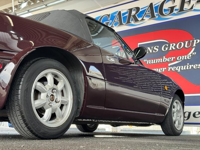 ユーノスロードスター Ｓスペシャル　ＭＡＺＤＡＳＰＥＥＤマフラー　ＨＫＳエアクリ　ＫＴＳ車高調　Ｐｅｒｓｏｎａｌステアリング　ラフィックスクイックリリース　社外エキマニ　純正１４ｉｎＡＷ　ＫＥＮＷＯＯＤナビ（10枚目）