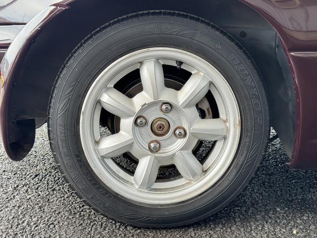 ユーノスロードスター Ｓスペシャル　ＭＡＺＤＡＳＰＥＥＤマフラー　ＨＫＳエアクリ　ＫＴＳ車高調　Ｐｅｒｓｏｎａｌステアリング　ラフィックスクイックリリース　社外エキマニ　純正１４ｉｎＡＷ　ＫＥＮＷＯＯＤナビ（12枚目）