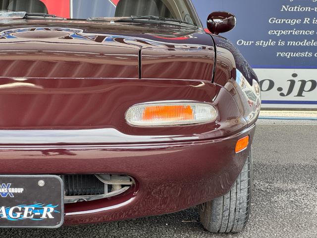 ユーノスロードスター Ｓスペシャル　ＭＡＺＤＡＳＰＥＥＤマフラー　ＨＫＳエアクリ　ＫＴＳ車高調　Ｐｅｒｓｏｎａｌステアリング　ラフィックスクイックリリース　社外エキマニ　純正１４ｉｎＡＷ　ＫＥＮＷＯＯＤナビ（16枚目）