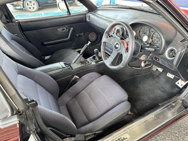 ユーノスロードスター Ｓスペシャル　ＭＡＺＤＡＳＰＥＥＤマフラー　ＨＫＳエアクリ　ＫＴＳ車高調　Ｐｅｒｓｏｎａｌステアリング　ラフィックスクイックリリース　社外エキマニ　純正１４ｉｎＡＷ　ＫＥＮＷＯＯＤナビ（29枚目）