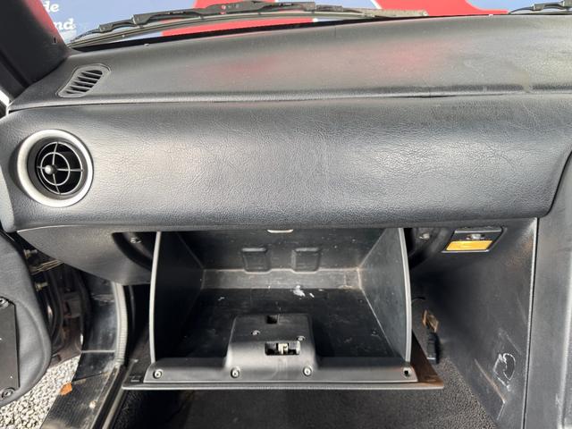 ユーノスロードスター Ｓスペシャル　ＭＡＺＤＡＳＰＥＥＤマフラー　ＨＫＳエアクリ　ＫＴＳ車高調　Ｐｅｒｓｏｎａｌステアリング　ラフィックスクイックリリース　社外エキマニ　純正１４ｉｎＡＷ　ＫＥＮＷＯＯＤナビ（49枚目）