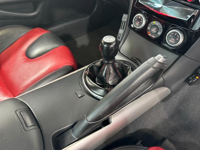 ＲＸ－８ タイプＳ　ＷＥＢＡＲ　Ｓｐｏｒｔｓエアロ　ＭＡＺＤＡＳＰＥＥＤリアスポ＋ハイマウントステー　ＲＳ純正１９ｉｎＡＷ　ＢＬＩＴＺタワーバー　カロッツェリアナビ　ＡｕｔｏＥｘｅステアリング　電動パワーシート（運転席）（52枚目）