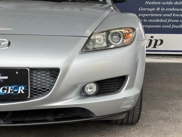 ＲＸ－８ タイプＳ　６ＭＴ　ＡｕｔｏＥｘｅマスターバックブレース・ドアバイザー　純正１８ｉｎＡＷ　カロッツェリアナビ（バックカメラ）　純正オーディオ（ＣＤ／ラジオ）ＢＯＳＥスピーカー　純正マフラー　フォグランプ　ＥＴＣ（16枚目）