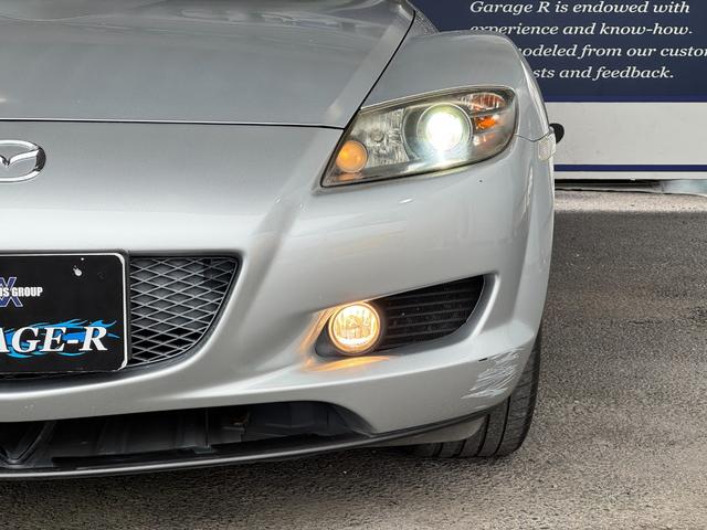 ＲＸ－８ タイプＳ　６ＭＴ　ＡｕｔｏＥｘｅマスターバックブレース・ドアバイザー　純正１８ｉｎＡＷ　カロッツェリアナビ（バックカメラ）　純正オーディオ（ＣＤ／ラジオ）ＢＯＳＥスピーカー　純正マフラー　フォグランプ　ＥＴＣ（18枚目）