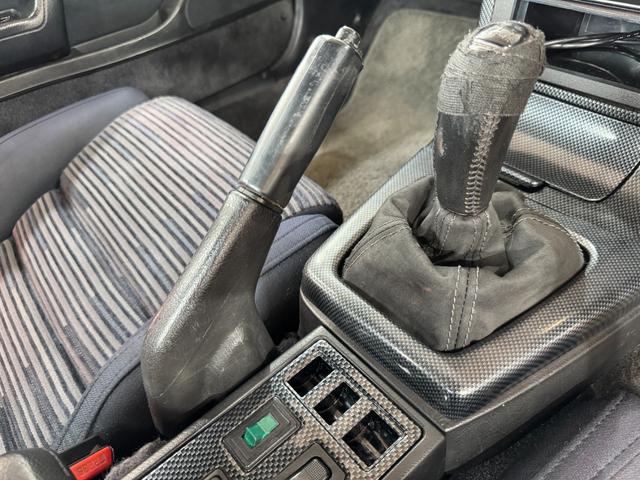 サバンナＲＸ－７ ＧＴ－Ｘ　Ｒｍａｇｉｃマフラー　ＪＩＣ車高調　ガナドールミラー　純正ドアバイザー　社外タワーバー　Ｇｒｅｄｄｙブーストコントローラー　ＢＬＩＴＺブーストメーター　Ｒ３２用１６ｉｎＡＷ　オーディオ（ラジオ／ＣＤ）（47枚目）