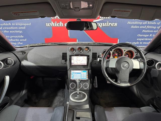 フェアレディZ ベースグレード ロッソモデロマフラー NISMOリアウイング 純正18inAW カロッツェリアナビ(FM/CD) Yupiteruポータブルナビ(地デジ) 社外クリアテール ETC2.0(4枚目)