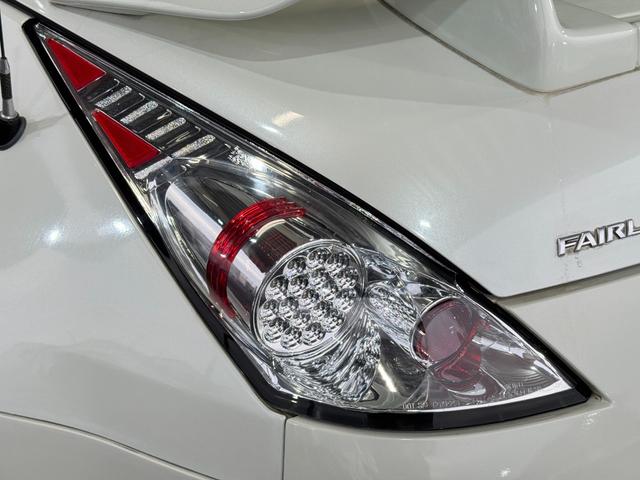 フェアレディZ ベースグレード ロッソモデロマフラー NISMOリアウイング 純正18inAW カロッツェリアナビ(FM/CD) Yupiteruポータブルナビ(地デジ) 社外クリアテール ETC2.0(22枚目)