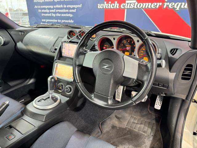 フェアレディZ ベースグレード ロッソモデロマフラー NISMOリアウイング 純正18inAW カロッツェリアナビ(FM/CD) Yupiteruポータブルナビ(地デジ) 社外クリアテール ETC2.0(27枚目)