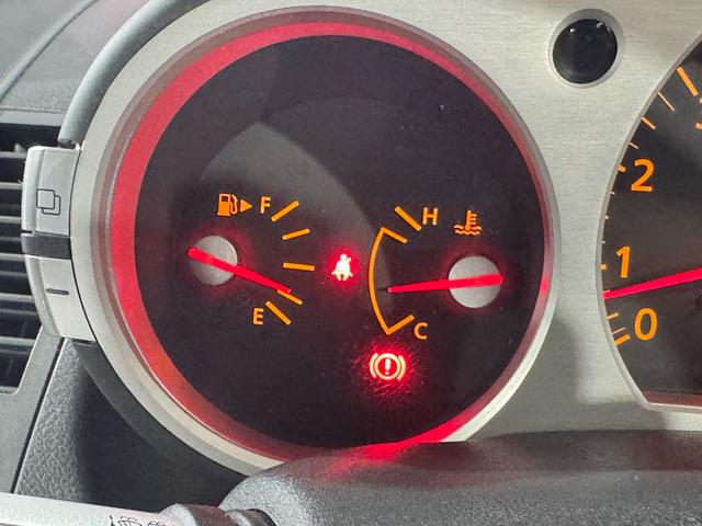 フェアレディZ ベースグレード ロッソモデロマフラー NISMOリアウイング 純正18inAW カロッツェリアナビ(FM/CD) Yupiteruポータブルナビ(地デジ) 社外クリアテール ETC2.0(35枚目)