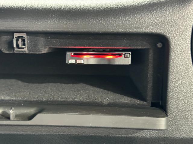 フェアレディZ ベースグレード ロッソモデロマフラー NISMOリアウイング 純正18inAW カロッツェリアナビ(FM/CD) Yupiteruポータブルナビ(地デジ) 社外クリアテール ETC2.0(53枚目)