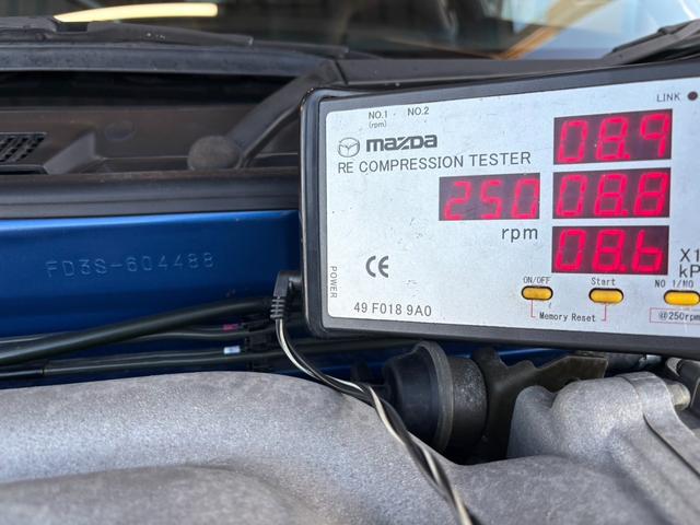 RX-7 タイプRバサースト ワンオーナー AutoExeマフラー 純正フロントリップ・リアスポ AutoExeカーボンエアインテーク 純正車高調 純正16inAW 純正NARDIステアリング フロントフォグランプ 純正オーディオ(3枚目)