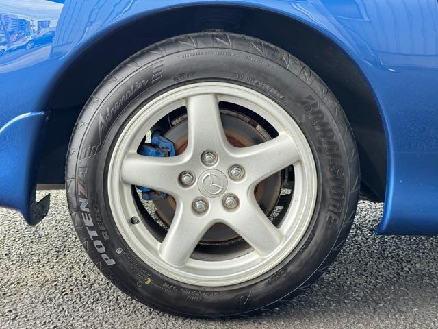 RX-7 タイプRバサースト ワンオーナー AutoExeマフラー 純正フロントリップ・リアスポ AutoExeカーボンエアインテーク 純正車高調 純正16inAW 純正NARDIステアリング フロントフォグランプ 純正オーディオ(14枚目)