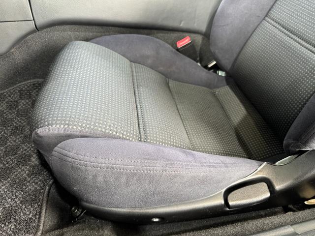 RX-7 タイプRバサースト ワンオーナー AutoExeマフラー 純正フロントリップ・リアスポ AutoExeカーボンエアインテーク 純正車高調 純正16inAW 純正NARDIステアリング フロントフォグランプ 純正オーディオ(39枚目)