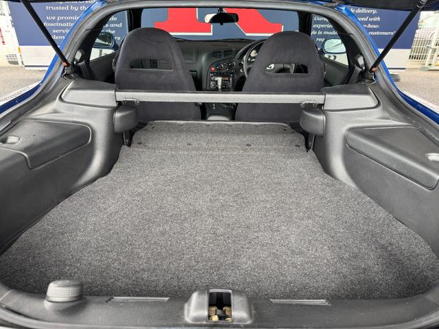 RX-7 タイプRバサースト ワンオーナー AutoExeマフラー 純正フロントリップ・リアスポ AutoExeカーボンエアインテーク 純正車高調 純正16inAW 純正NARDIステアリング フロントフォグランプ 純正オーディオ(60枚目)