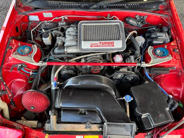 サバンナRX-7 GT-X Msportsエアロ ENDLESS車高調 RAYS17inAW GARRETTハイフロータービン Rmagicマフラー HKSエアクリ ロールケージ パワーFC Greddy追加メーター・ブーコン(3枚目)