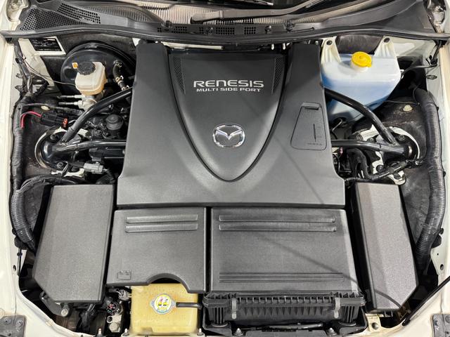 ＲＸ－８ タイプＲＳ　ビルシュタイン車高調　タイプＲＳ純正１９ｉｎＡＷ　純正ＲＥＣＡＲＯセミバケ　純正オーディオ（ＣＤ／ラジオ）　ＢＯＳＥサウンド　純正リアスポイラー　社外シフトノブ　Ｙｕｐｉｔｅｒｕドラレコ　ＥＴＣ（3枚目）