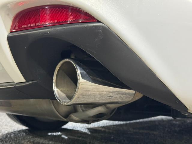 ＲＸ－８ タイプＲＳ　ビルシュタイン車高調　タイプＲＳ純正１９ｉｎＡＷ　純正ＲＥＣＡＲＯセミバケ　純正オーディオ（ＣＤ／ラジオ）　ＢＯＳＥサウンド　純正リアスポイラー　社外シフトノブ　Ｙｕｐｉｔｅｒｕドラレコ　ＥＴＣ（8枚目）