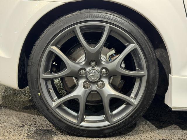 ＲＸ－８ タイプＲＳ　ビルシュタイン車高調　タイプＲＳ純正１９ｉｎＡＷ　純正ＲＥＣＡＲＯセミバケ　純正オーディオ（ＣＤ／ラジオ）　ＢＯＳＥサウンド　純正リアスポイラー　社外シフトノブ　Ｙｕｐｉｔｅｒｕドラレコ　ＥＴＣ（12枚目）