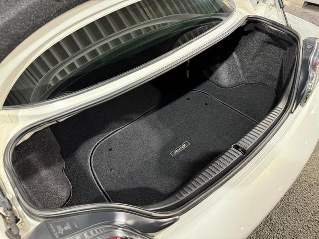 ＲＸ－８ タイプＲＳ　ビルシュタイン車高調　タイプＲＳ純正１９ｉｎＡＷ　純正ＲＥＣＡＲＯセミバケ　純正オーディオ（ＣＤ／ラジオ）　ＢＯＳＥサウンド　純正リアスポイラー　社外シフトノブ　Ｙｕｐｉｔｅｒｕドラレコ　ＥＴＣ（69枚目）