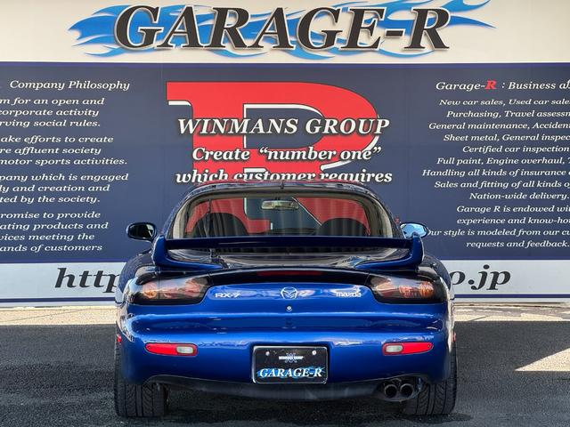 ＲＸ－７ タイプＲＢ　Ｓパッケージ　ＷＯＲＫ　ＥＭＯＴＩＯＮ　１８ｉｎＡＷ　Ｄｅｆｉ　ＤＩＮ－Ｇａｕｇｅ　ＫＥＮＷＯＯＤオーディオ（ＣＤ／ラジオ／ＢＴ）　ＭＯＭＯステアリング　ＭＯＭＯシフトノブ　純正マフラー　ＥＴＣ（7枚目）