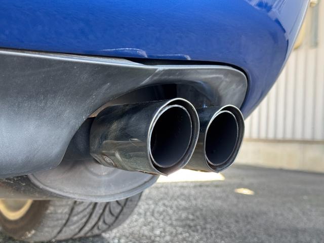 ＲＸ－７ タイプＲＢ　Ｓパッケージ　ＷＯＲＫ　ＥＭＯＴＩＯＮ　１８ｉｎＡＷ　Ｄｅｆｉ　ＤＩＮ－Ｇａｕｇｅ　ＫＥＮＷＯＯＤオーディオ（ＣＤ／ラジオ／ＢＴ）　ＭＯＭＯステアリング　ＭＯＭＯシフトノブ　純正マフラー　ＥＴＣ（9枚目）