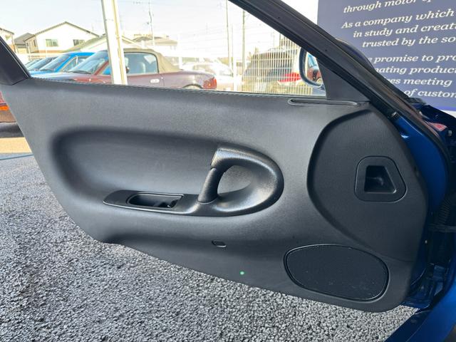 ＲＸ－７ タイプＲＢ　Ｓパッケージ　ＷＯＲＫ　ＥＭＯＴＩＯＮ　１８ｉｎＡＷ　Ｄｅｆｉ　ＤＩＮ－Ｇａｕｇｅ　ＫＥＮＷＯＯＤオーディオ（ＣＤ／ラジオ／ＢＴ）　ＭＯＭＯステアリング　ＭＯＭＯシフトノブ　純正マフラー　ＥＴＣ（45枚目）